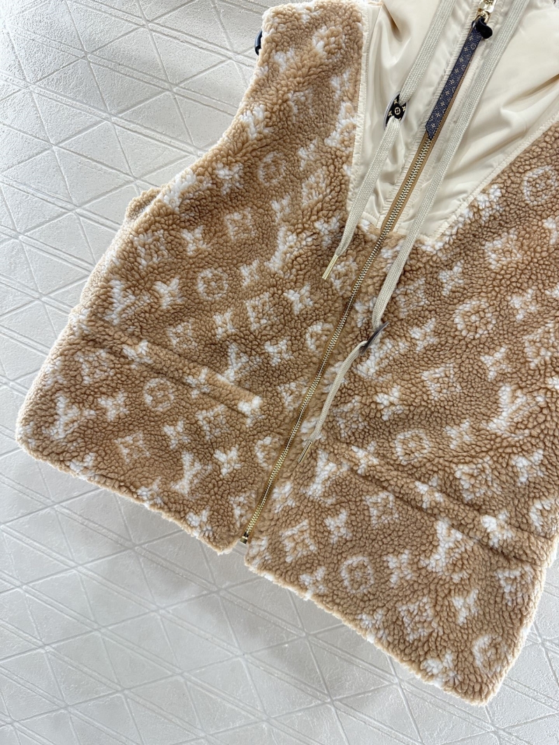 l0vis Vvtt0n outwear